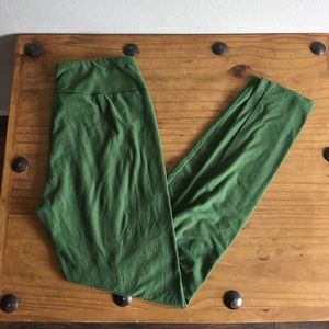 Lularoe buttery soft leggings